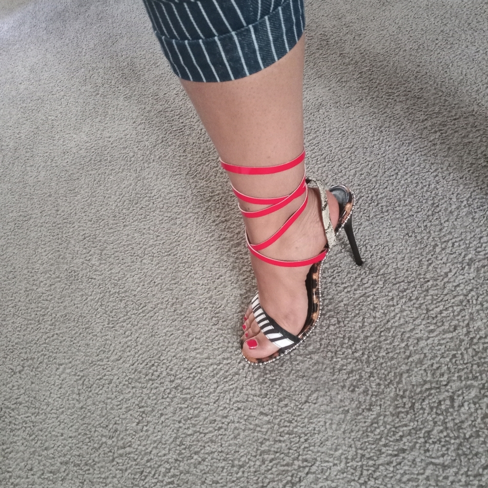 Ladies animal Strappy Heels - Picture 2 of 2